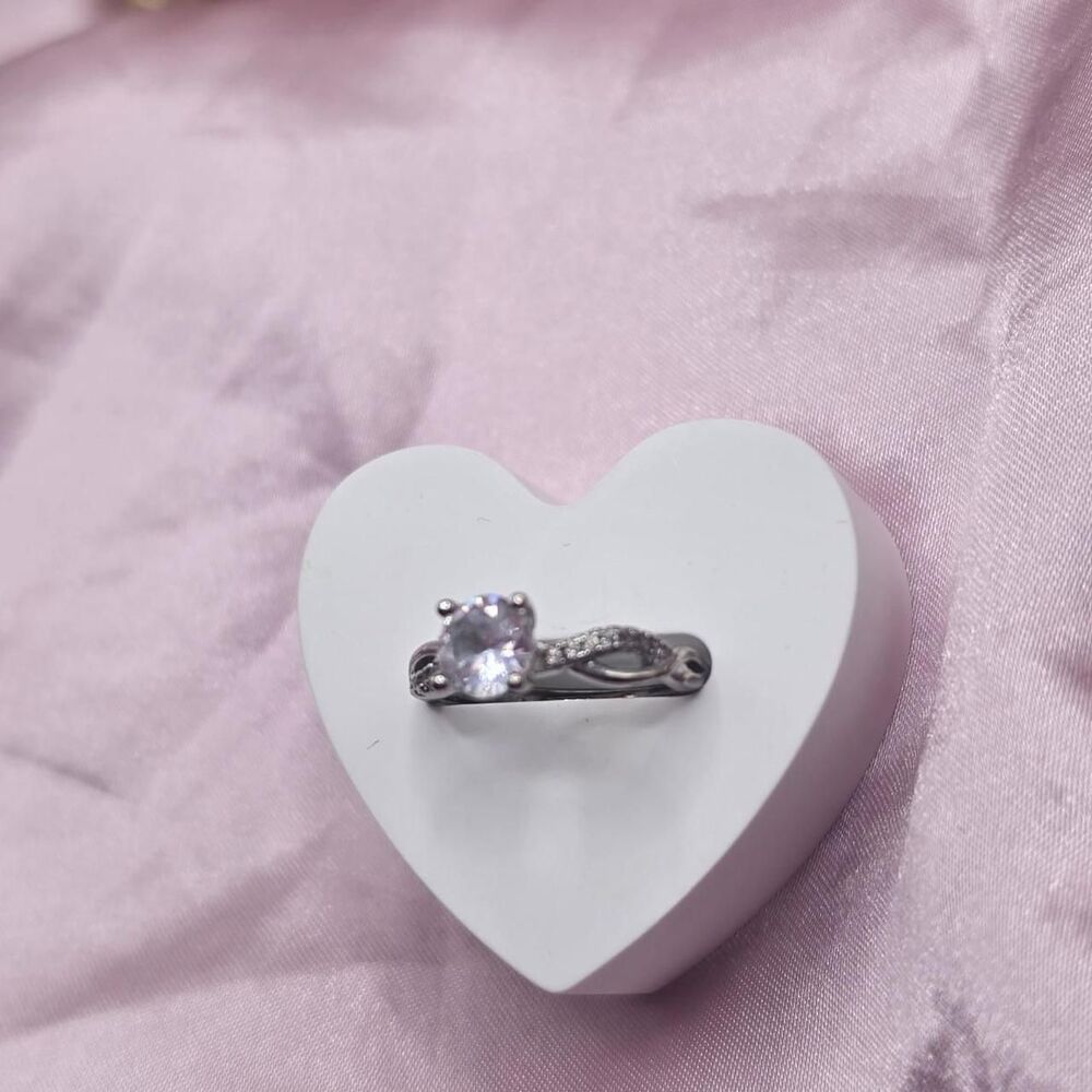 Sliver one size ring - Picture 2 of 3